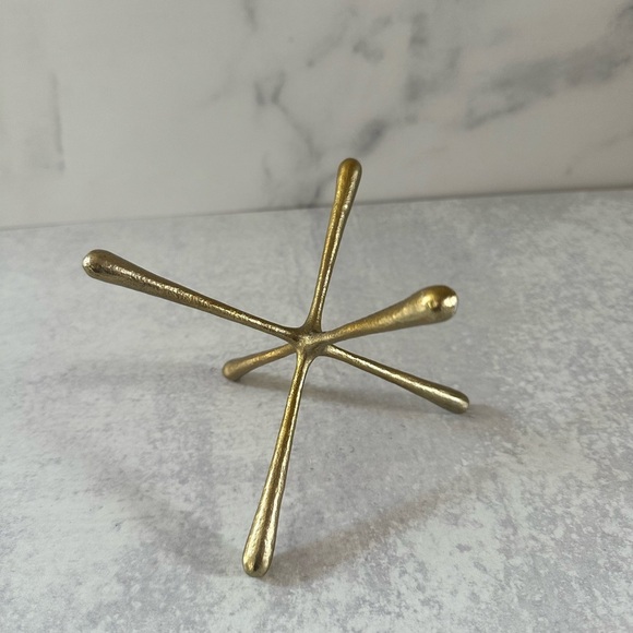 Gold Starburst Metal Sculpture - Picture 1 of 4
